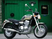 2001 Triumph Thunderbird photo